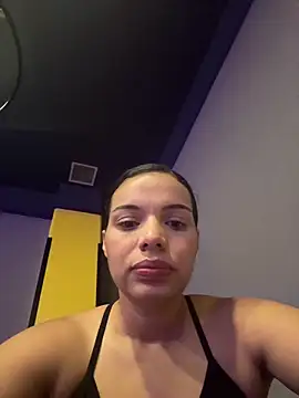 Snapshot of Anavalle chatting on February 7, 2026, 5:05 pm Anavalle online show from February 7, 2026, 5:05 pm