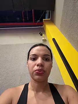 Snapshot of Anavalle chatting on February 25, 2026, 7:56 pm Anavalle online show from February 25, 2026, 7:56 pm