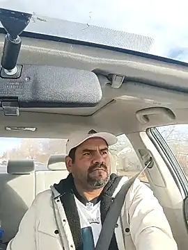 Snapshot of theking1_1 chatting on December 17, 2025, 4:35 pm theking1 1 online show from December 17, 2025, 4:35 pm