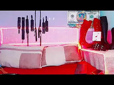 Snapshot of mylygrey chatting on February 6, 2026, 10:02 pm mylygrey online show from February 6, 2026, 10:02 pm