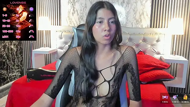 Snapshot of Lana_Sl4ve chatting on October 12, 2025, 8:24 am Lana Sl4ve online show from October 12, 2025, 8:24 am