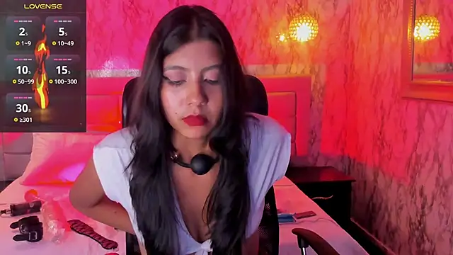 Snapshot of Lana_Sl4ve chatting on November 23, 2025, 1:44 pm Lana Sl4ve online show from November 23, 2025, 1:44 pm