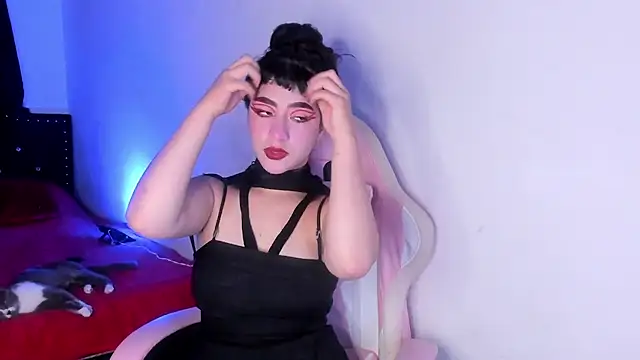 kitty  chs online show from May 10, 2026, 4:39 am