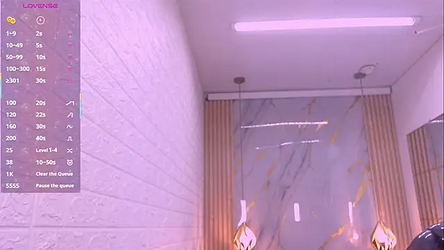 kat 96  online show from December 15, 2025, 7:40 pm