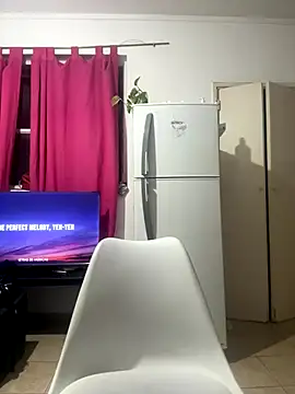 KarenG2025 online show from November 27, 2025, 4:14 am