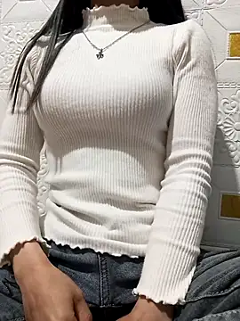 Lover-loverxx online show from November 20, 2025, 9:31 am