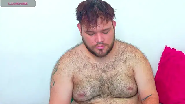 Snapshot of big_bearr chatting on January 16, 2026, 5:44 am big bearr online show from January 16, 2026, 5:44 am