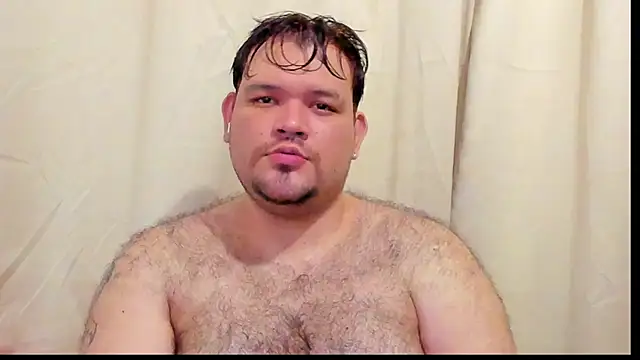 Snapshot of big_bearr chatting on February 12, 2026, 12:49 am big bearr online show from February 12, 2026, 12:49 am