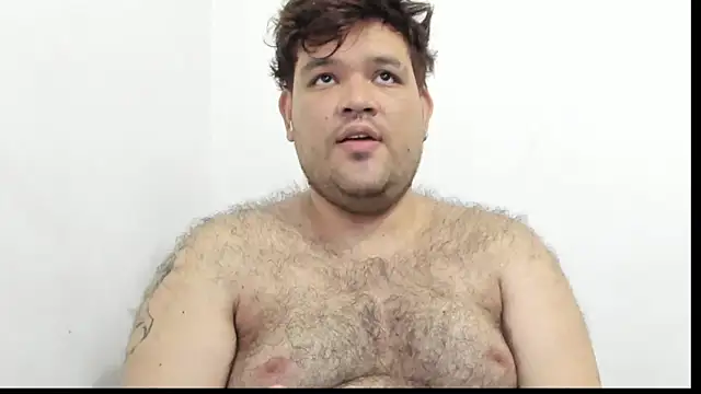 Snapshot of big_bearr chatting on February 16, 2026, 8:49 pm big bearr online show from February 16, 2026, 8:49 pm