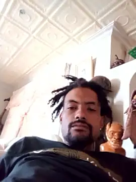 Snapshot of Goofygoody17 chatting on December 17, 2025, 9:15 am Goofygoody17 online show from December 17, 2025, 9:15 am