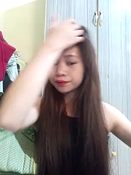 Mayy1 online show from October 4, 2025, 3:15 am