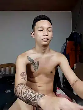 Snapshot of asianmonstercock05 chatting on October 6, 2025, 6:22 am asianmonstercock05 online show from October 6, 2025, 6:22 am