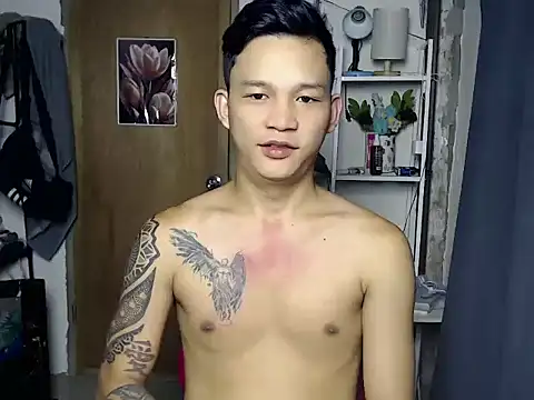 asianmonstercock05 online show from May 20, 2026, 3:34 am