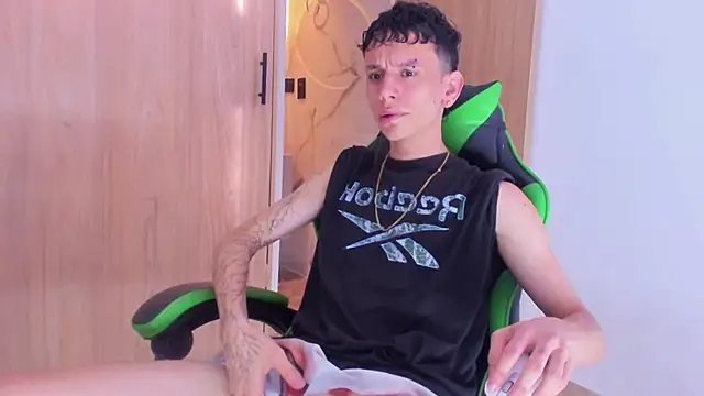 Skinny batman online show from October 16, 2025, 12:06 pm