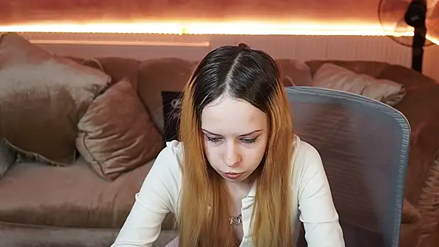 Luchi Sun online show from November 21, 2025, 11:20 am