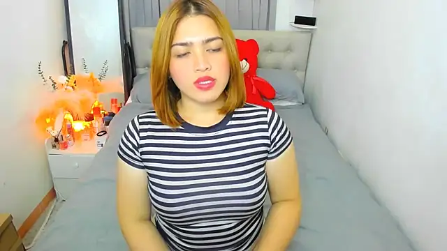 Snapshot of BubbbleButtDemi chatting on February 1, 2026, 7:29 am BubbbleButtDemi online show from February 1, 2026, 7:29 am