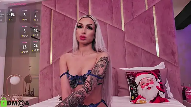 Snapshot of AriannaLure chatting on December 15, 2025, 7:40 pm AriannaLure online show from December 15, 2025, 7:40 pm