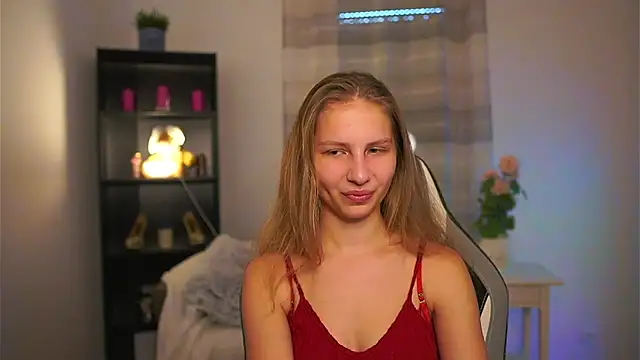 Snapshot of emmie_murray chatting on February 14, 2026, 1:19 pm emmie murray online show from February 14, 2026, 1:19 pm