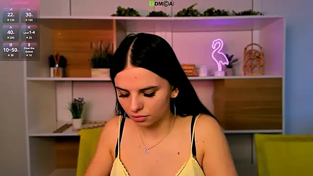 nicole muah online show from December 5, 2025, 8:12 am