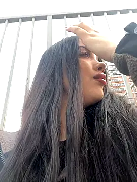 kiss Lissa online show from November 19, 2025, 9:42 am