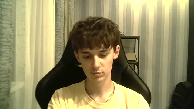 Hoot Dude  online show from November 26, 2025, 3:13 pm