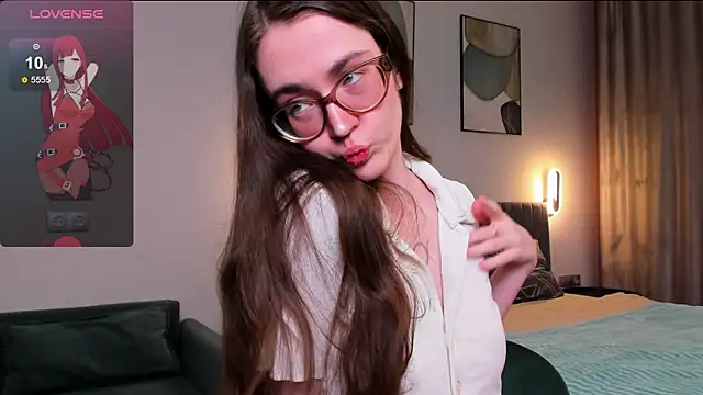 Snapshot of bellacatlovesmeat chatting on October 1, 2025, 6:36 pm bellacatlovesmeat online show from October 1, 2025, 6:36 pm