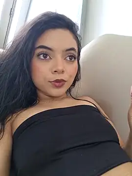 AriaBelles online show from October 14, 2025, 6:20 pm