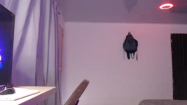 LittleCheerry69 online show from October 31, 2025, 7:48 pm