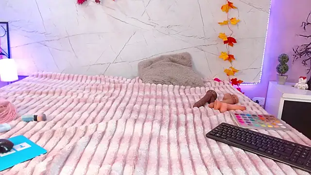 GABRIELLFOSTER online show from November 23, 2025, 2:06 pm