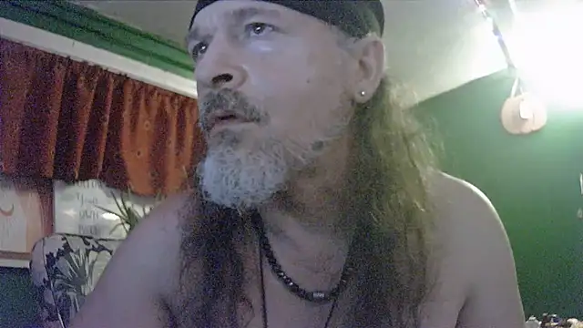 HippieDad333 online show from July 4, 2026, 6:19 am
