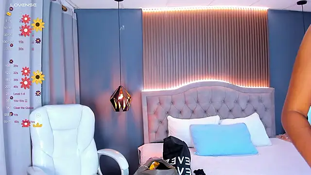 Tiffany  charm  online show from March 4, 2026, 3:34 am