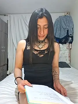 Snapshot of Harley_Miller_ chatting on January 17, 2026, 1:54 am Harley Miller online show from January 17, 2026, 1:54 am