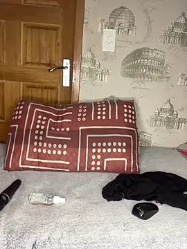 Bellabootie online show from April 10, 2026, 8:19 am