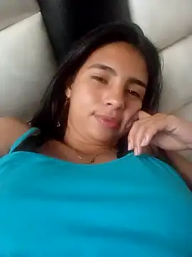 Snapshot of NileveSantanna chatting on September 24, 2025, 9:40 pm NileveSantanna online show from September 24, 2025, 9:40 pm