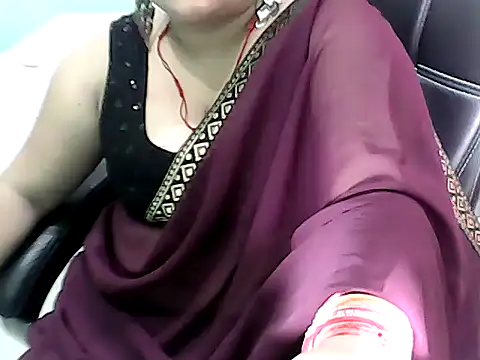 BABITA KUMARII online show from May 11, 2026, 5:43 pm