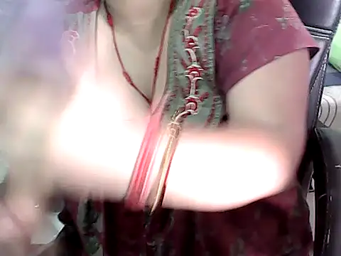 BABITA KUMARII online show from May 22, 2026, 6:24 pm