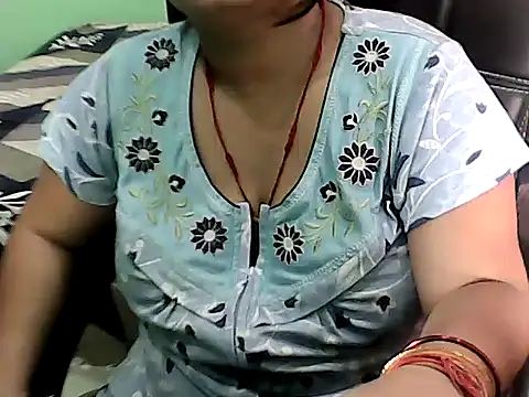 BABITA KUMARII online show from May 26, 2026, 4:58 pm