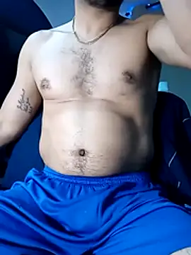 LucasGaeel online show from November 19, 2025, 9:42 am