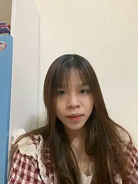 Hanaa07  online show from October 15, 2025, 12:33 am