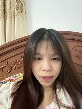 Hanaa07  online show from December 14, 2025, 1:44 am