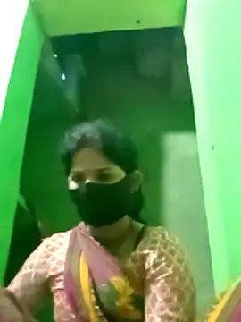 Snapshot of Cuty_nensi chatting on October 29, 2025, 2:47 am Cuty nensi online show from October 29, 2025, 2:47 am