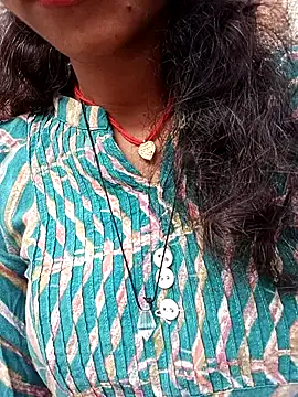 Snapshot of Cuty_nensi chatting on November 18, 2025, 10:52 am Cuty nensi online show from November 18, 2025, 10:52 am