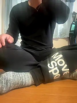 Snapshot of queen_slave1221 chatting on October 20, 2025, 11:16 pm queen slave1221 online show from October 20, 2025, 11:16 pm