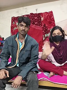 Snapshot of Love_Queen11 chatting on February 9, 2026, 4:44 pm Love Queen11 online show from February 9, 2026, 4:44 pm