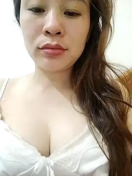 Girl Shy2000 online show from October 19, 2025, 4:57 am