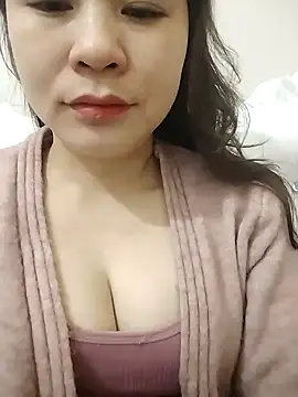 Girl Shy2000 online show from February 15, 2026, 12:18 am