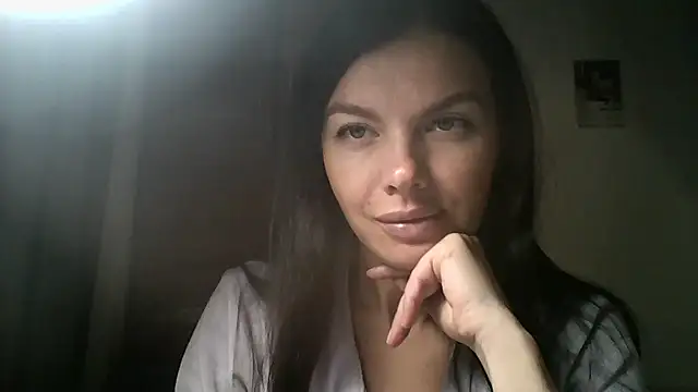 Lorivell online show from November 24, 2025, 8:25 am