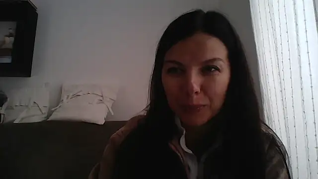 Lorivell online show from November 28, 2025, 12:41 pm