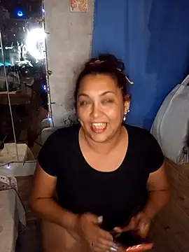 Snapshot of Lobizona chatting on January 12, 2026, 5:45 am Lobizona online show from January 12, 2026, 5:45 am