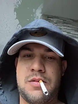 Snapshot of Moisesjrtapia chatting on November 28, 2025, 3:25 pm Moisesjrtapia online show from November 28, 2025, 3:25 pm